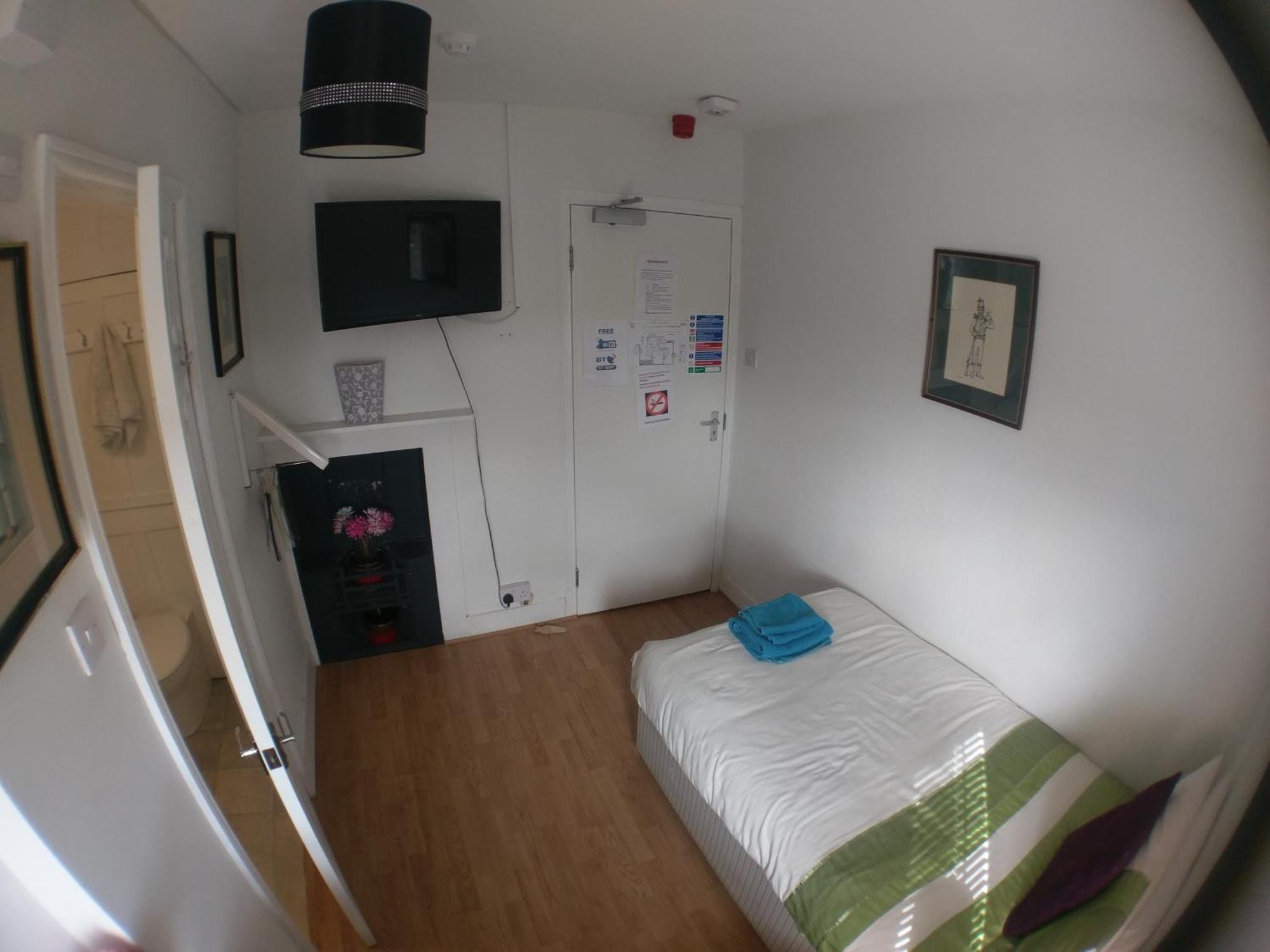 Bed and Breakfast The Rifle Volunteer Вэр Номер фото